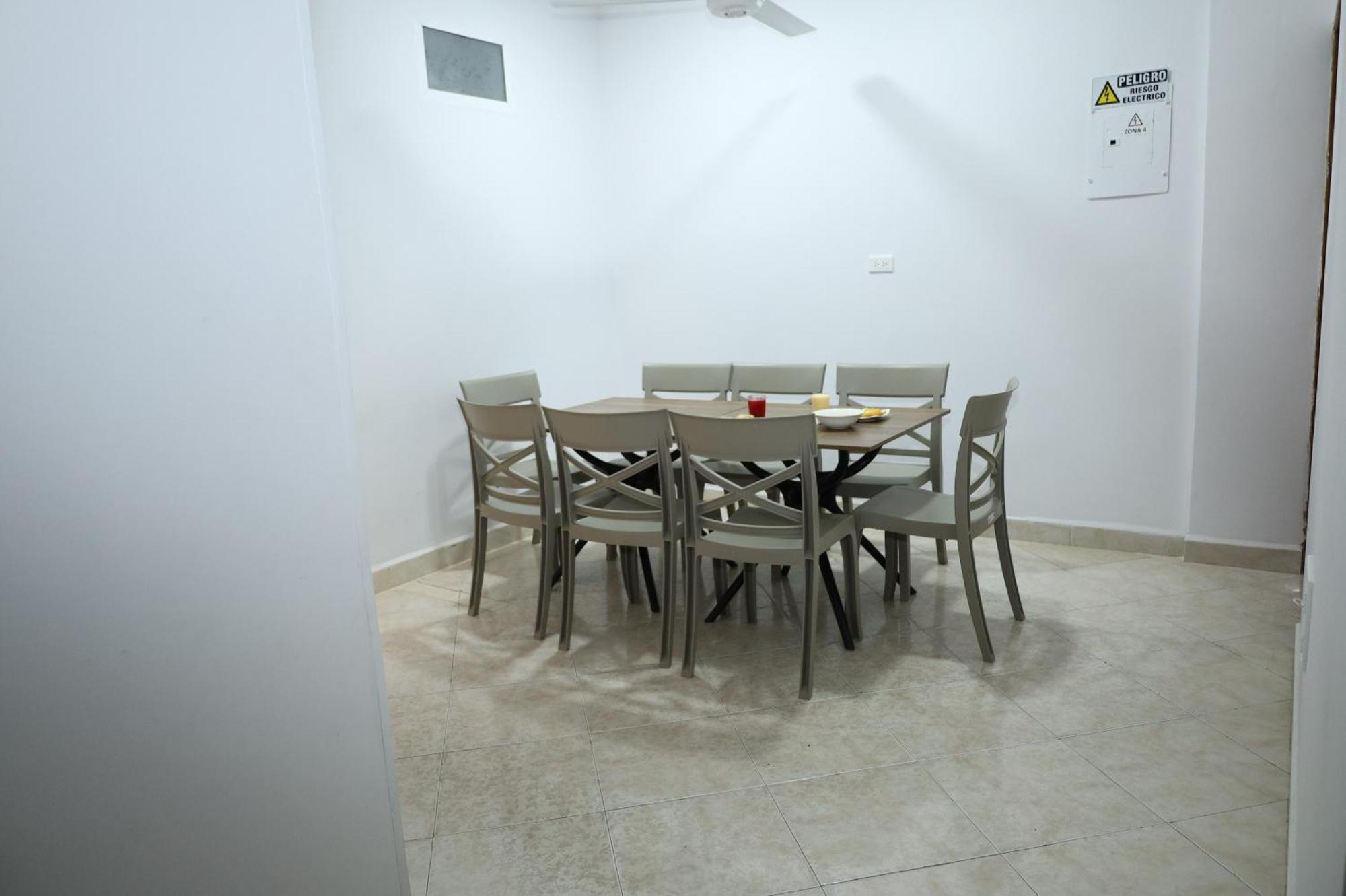 ホテル Ayenda Torre 2 Apartadó エクステリア 写真