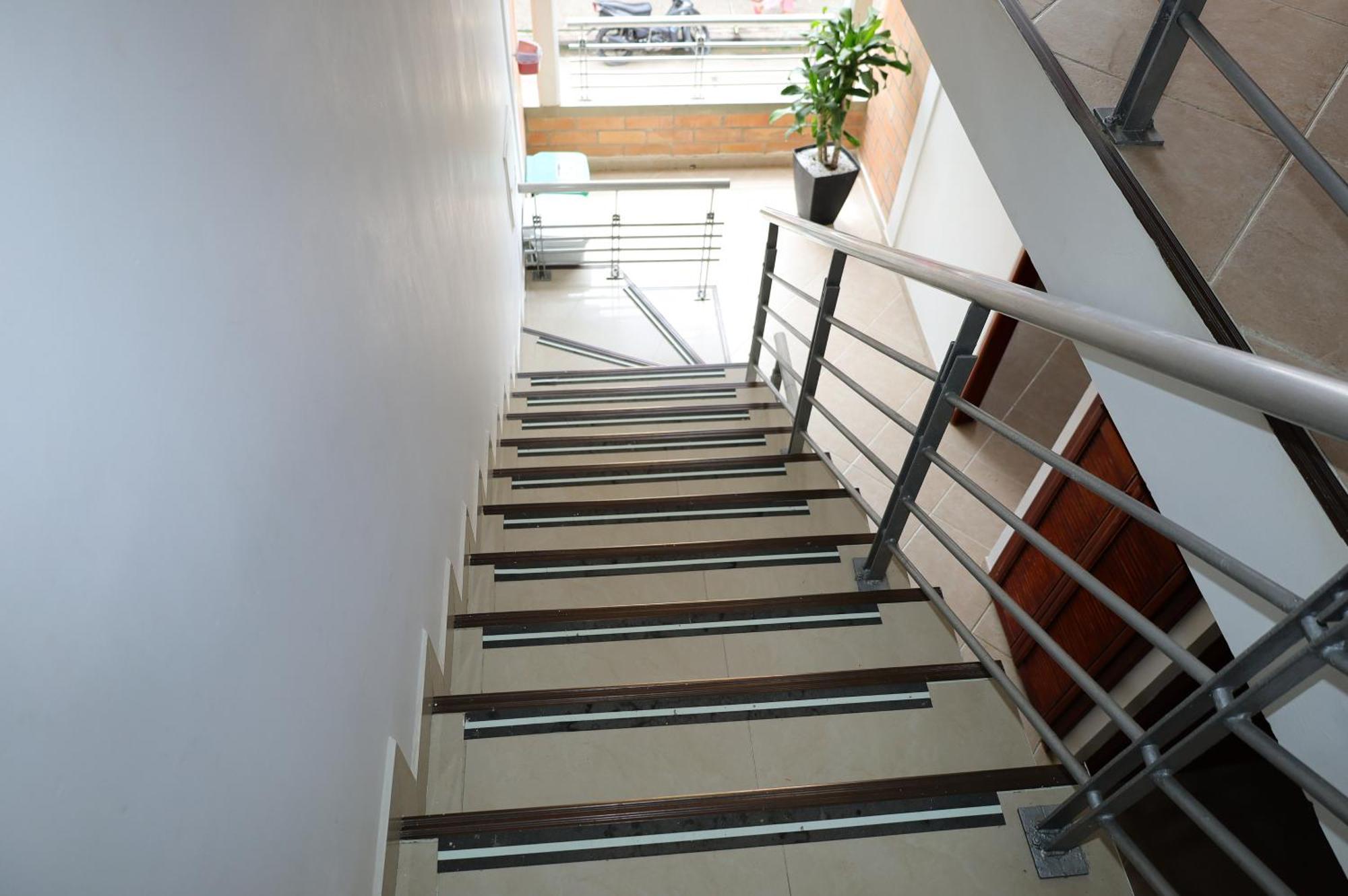 ホテル Ayenda Torre 2 Apartadó エクステリア 写真