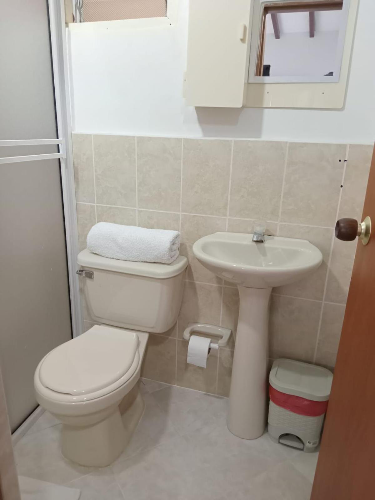 ホテル Ayenda Torre 2 Apartadó エクステリア 写真