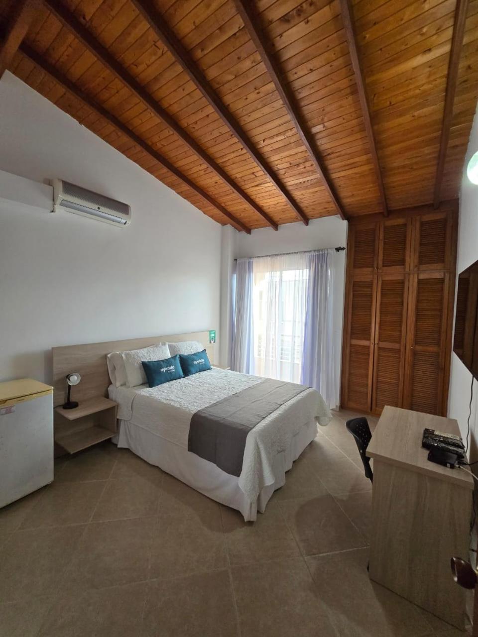 ホテル Ayenda Torre 2 Apartadó エクステリア 写真